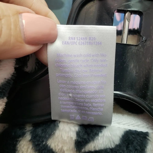 Secret Treasures Animal Print Half-Zip Sweatshirt - Picture 6 of 8